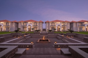 Ngoại thất