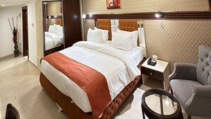 Ảnh chưa phân loại, 3 trong số 30 ảnh, nút