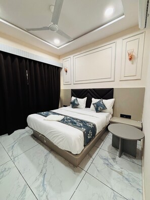 Unclassified image, 5 of 15, button - Hotel PLAN SKY (Ahmedabad)