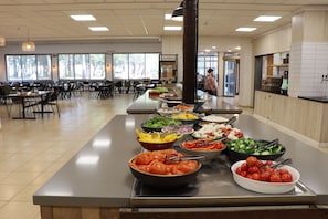 Daily buffet breakfast for a fee - Ortal Glamping (Ortal)