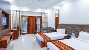Basic Twin Room, Balcony, Garden View - Silver Oak Resort (Rajanukunte)