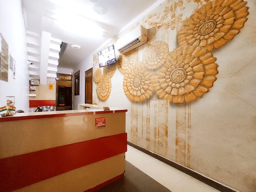 Premium Rooms For Corporates, Couples, Families, Students And Travelers