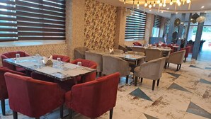 Dining - Ganga D resort  (Kangra)