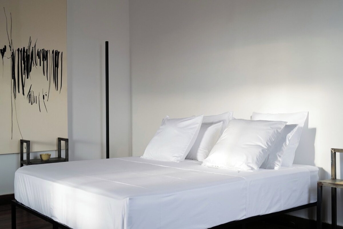 Suite Deluxe, vista al parque | Escritorio, espacio para trabajar con laptop y wifi gratis 