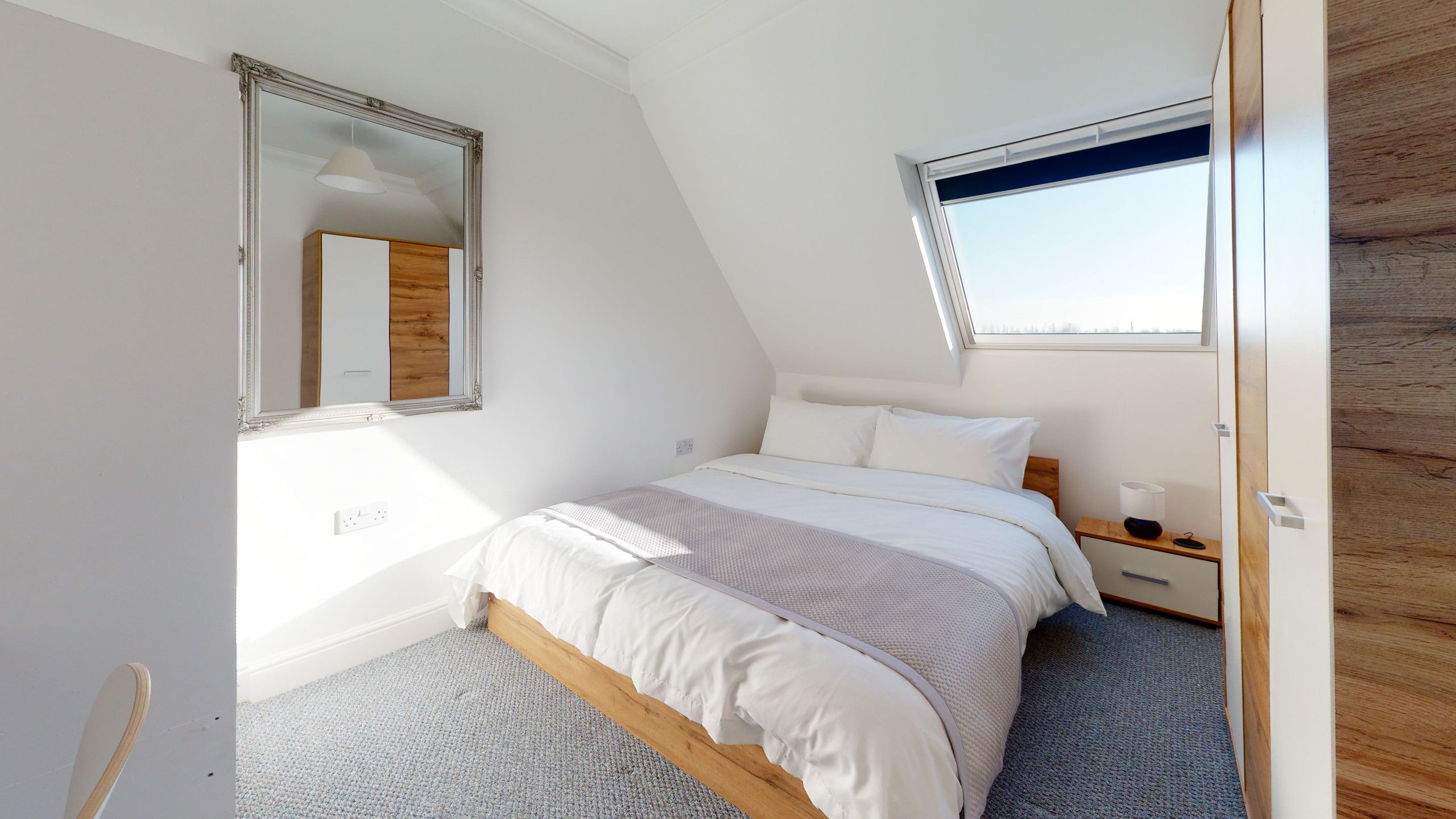 Iron/ironing board, WiFi (free), bed sheets