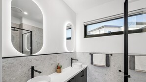 Bruser, håndklæder, Toiletpapir