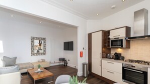 Ảnh chưa phân loại, 3 trong số 52 ảnh, nút