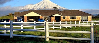 Room-pete's Country Retreat