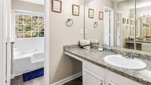 Bathroom -     Convenient Atlanta Getaway — Space, Comfort & Easy Access (Atlanta)