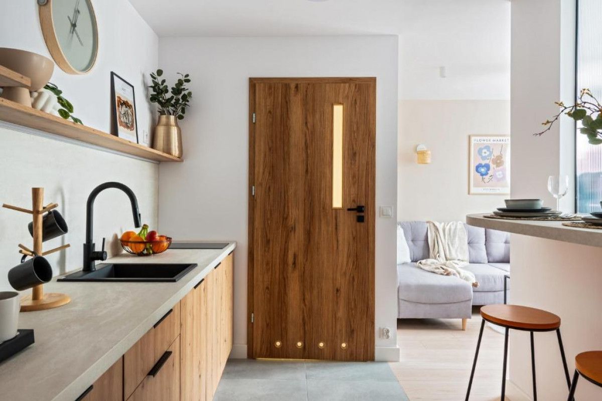 Departamento, vista a la ciudad | Cocina privada | Cafetera y tetera, refrigerador, microondas y parrilla de estufa 