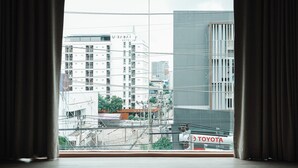 Suíte, vista para a cidade | Parte interna