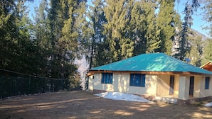 Exterior - Forest Rest House Sojha (Banjar Distt. Kullu)