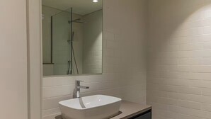 Unclassified image, 4 of 21, button - Sahab - Rustic One BR Apt (الشارقة)