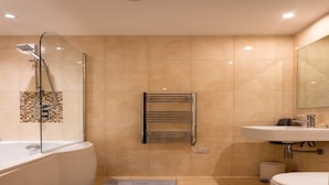 Unclassified image, 5 of 17, button - K Suites - Cozy 2 bed Apt w/balcony view (Slough)