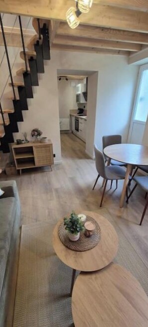 Dining - Vrbo Property (Normandie)