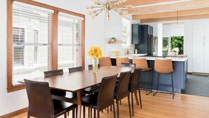 Dining - Stunning Two Bedroom Mediterranean Home  (Oakland)