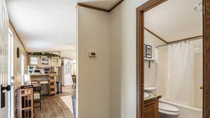 House, 2 Bedrooms, Garden View | Bathroom - Tango Spring (Cranberry Township)