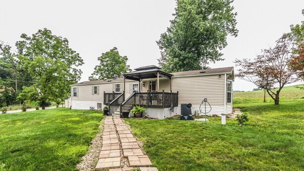 Exterior - Tango Spring (Cranberry Township)