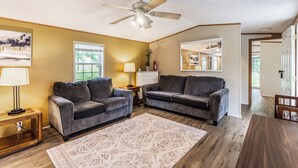 House, 2 Bedrooms, Garden View | Living area - Tango Spring (Cranberry Township)