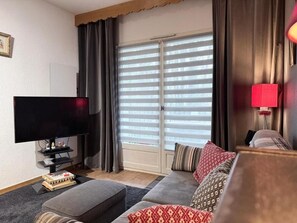 Smart TV, DVD player, stereo - Great Apartment Next to the Ski Lift (Saint-Gervais-les-Bains)