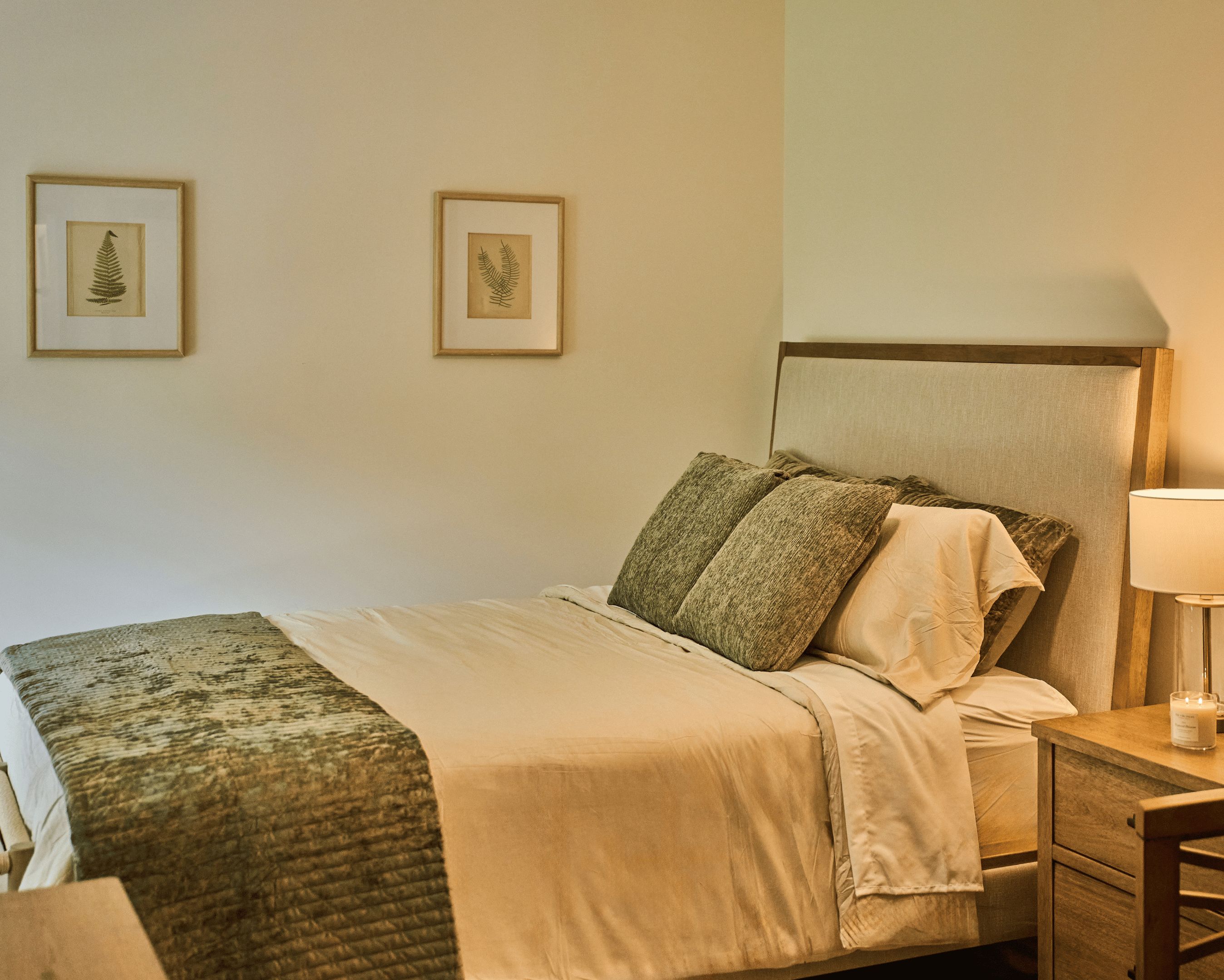 Classic Single Room, Valley View | Iron/ironing board, WiFi (free)
