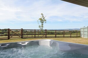 室外 SPA 浴池