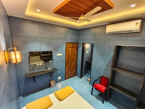 Ảnh chưa phân loại, 4 trong số 28 ảnh, nút