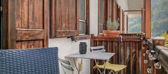 Appartement 'The Snowdrop' avec balcon vue montagnes, Wi-Fi et climatisation en Vallée d'Aoste