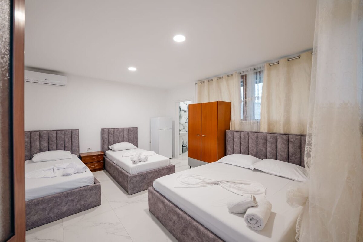 Quarto quádruplo standard | Wi-Fi de cortesia