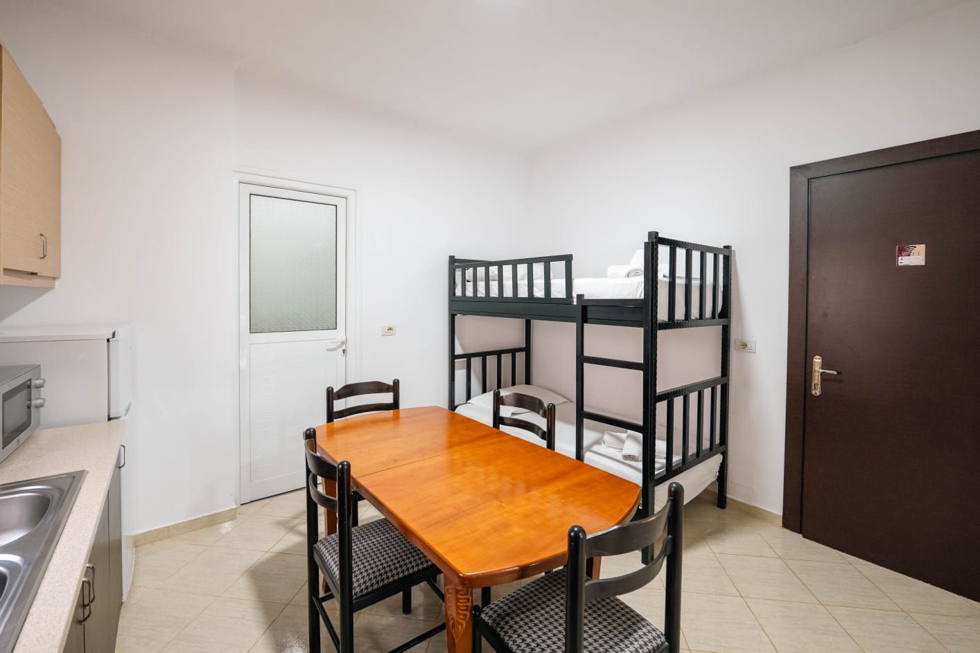 Family Room, Balcony, Garden View | Dining
