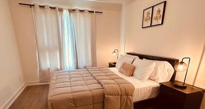Modern 2br,2ba Near Brock & Niagara