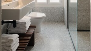 Bathroom - Suites 1BR / 4P / AC Apartment - Sentier 05 (Ile de france)