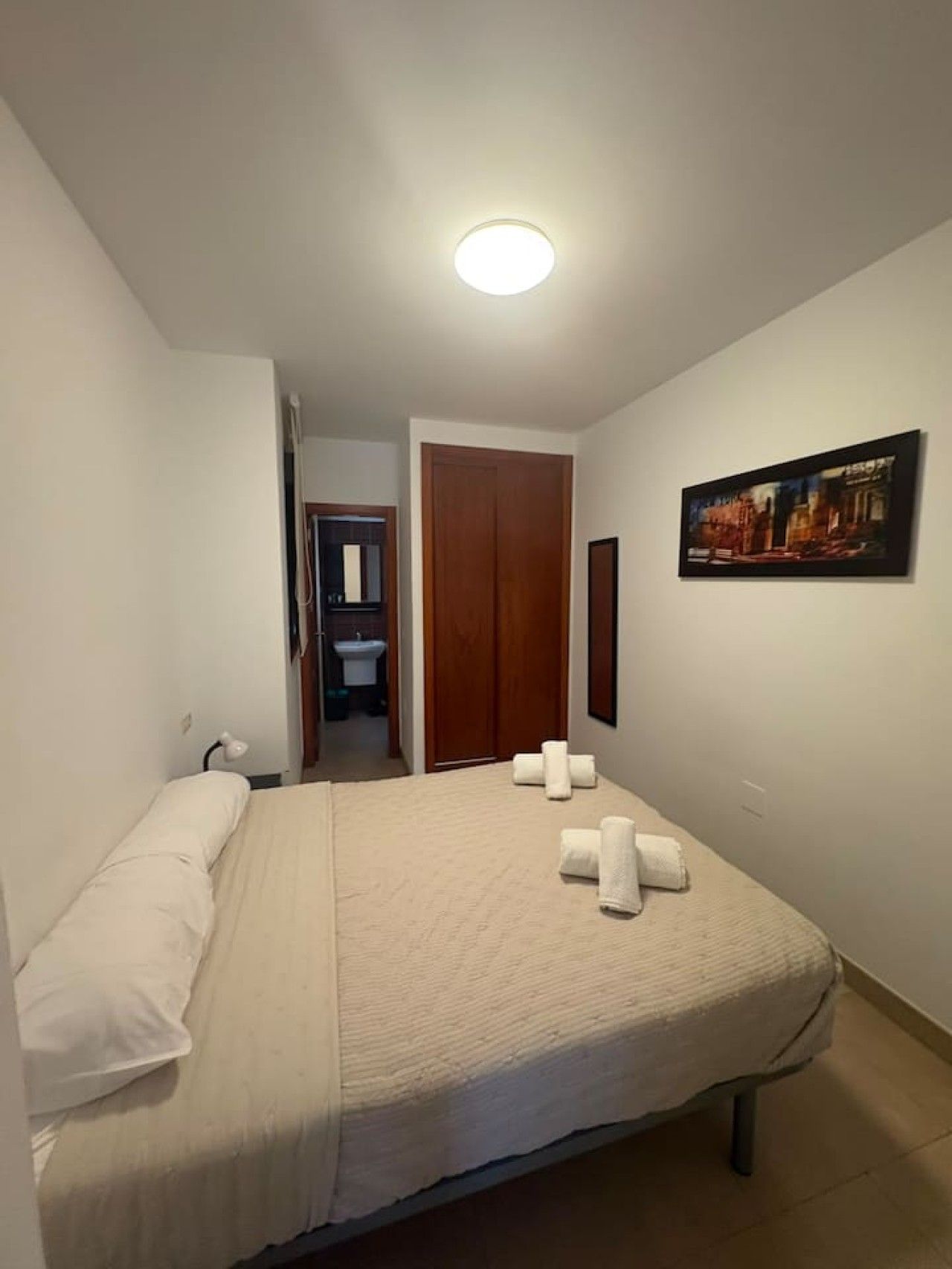 1 bedroom, travel cot, WiFi