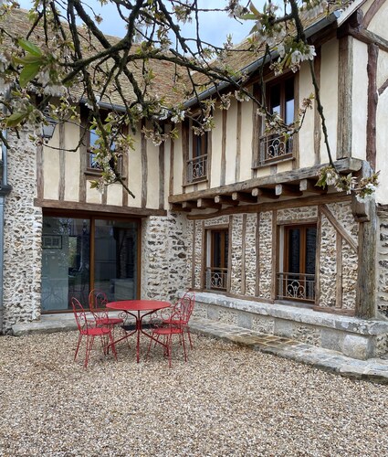 maison 4 couchages avec cour extérieur et parking