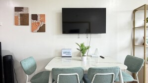 Dining room - Room-fresh Smdc Style Tower (Iloilo)