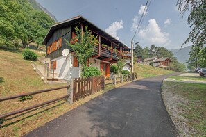 Unclassified image, 3 of 27, button - Holiday Home 'Alba' with Mountain View, Private Terrace and Wi-Fi (Piode)