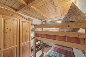 Unclassified image, 4 of 27, button - Holiday Home 'Alba' with Mountain View, Private Terrace and Wi-Fi (Piode)