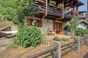 Unclassified image, 2 of 27, button - Holiday Home 'Alba' with Mountain View, Private Terrace and Wi-Fi (Piode)