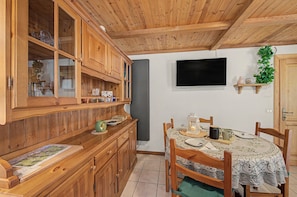 Unclassified image, 5 of 27, button - Holiday Home 'Alba' with Mountain View, Private Terrace and Wi-Fi (Piode)
