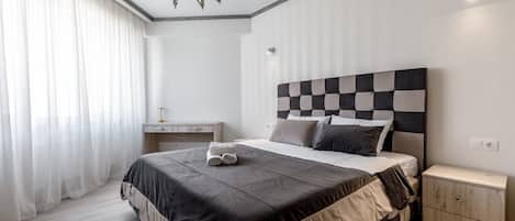 Desk, iron/ironing board, WiFi (free), bed sheets