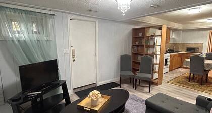 Cozy Private Basement Unit