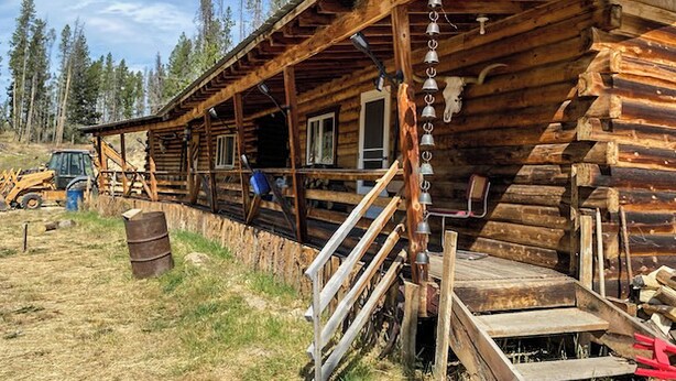 Unclassified image, 1 of 54, button - Nez Perce Trail Stay & Play (Wisdom)
