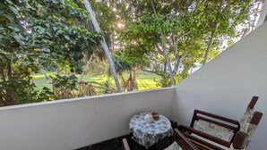 Outdoor dining - Dickwella Beach Hotel (Dikwella)