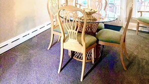 Dining - Charming, Central 3 Bedroom (Iowa City)