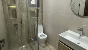 Bathroom - Brise méditerranéenne Costa Viva 2-bedroom apartment fantastic location (Unknown)