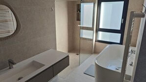 Ảnh chưa phân loại, 2 trong số 6 ảnh, nút