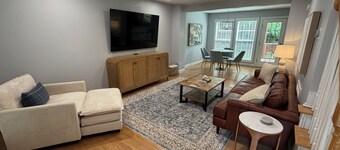 Modern 3 Bedroom Lindley Park Home - Central Location - Sleeps 7 - EV Charger