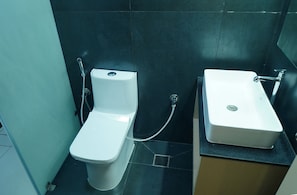 Ảnh chưa phân loại, 5 trong số 18 ảnh, nút