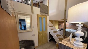 Room - Cosy Victorian Loft Conversion @ The Chairworks Recording Studio (Castleford)
