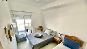 Deluxe Apartment, Balcony, Partial Sea View - SHB - A Beira-Mar no Gonzaga (Santos)